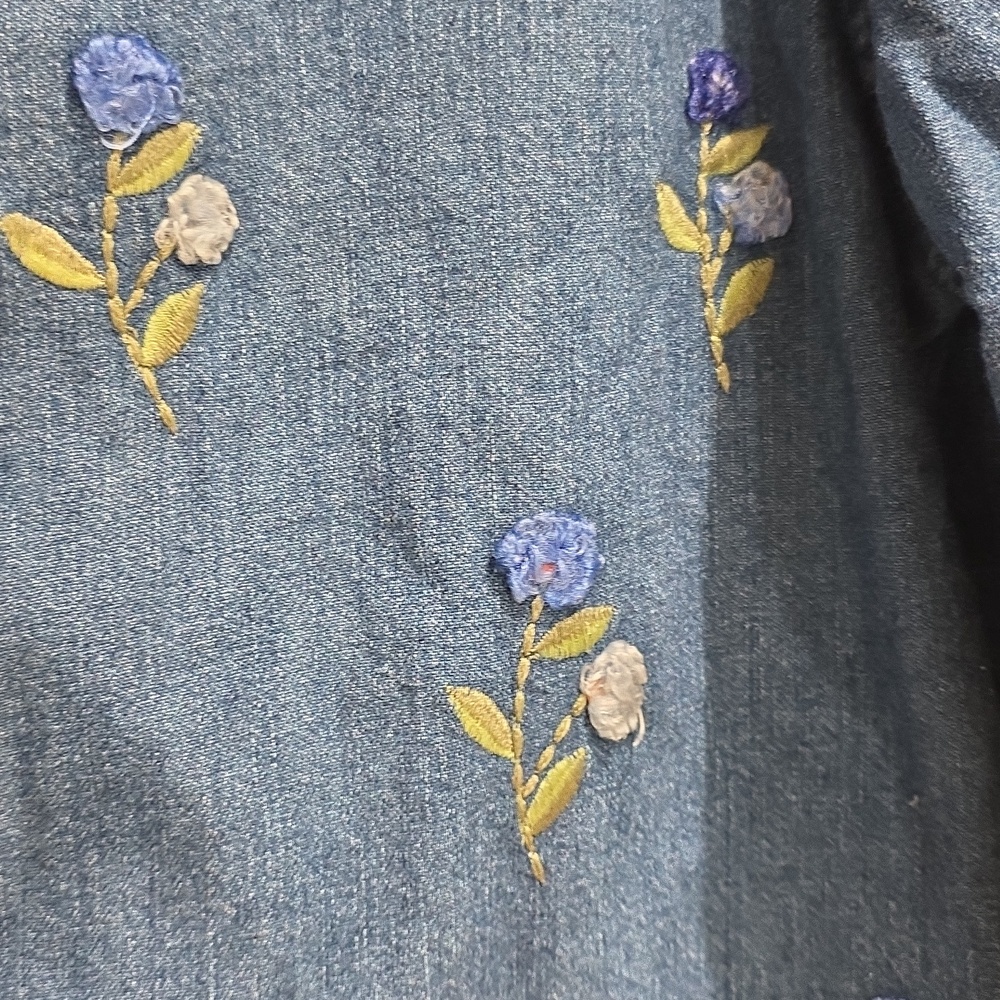 Bobbie Brooks Light Blue Denim Top with Gold Logo Tag Size L - Picture 5 of 10